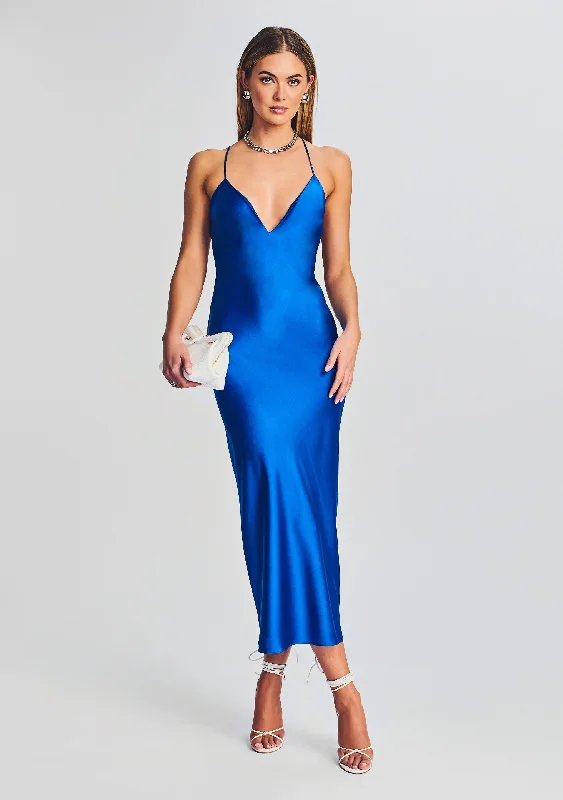 Maxi dresses with an asymmetric hem for a fashion - forward and eye - catching design Maxi dresses with an asymmetric hem for a fashion - forward and eye - catching design Rowan Silk Maxi Dress Maxi dresses with an asymmetric hem for a fashion - forward and eye - catching design Maxi dresses with an asymmetric hem for a fashion - forward and eye - catching design Rowan Silk Maxi Dress