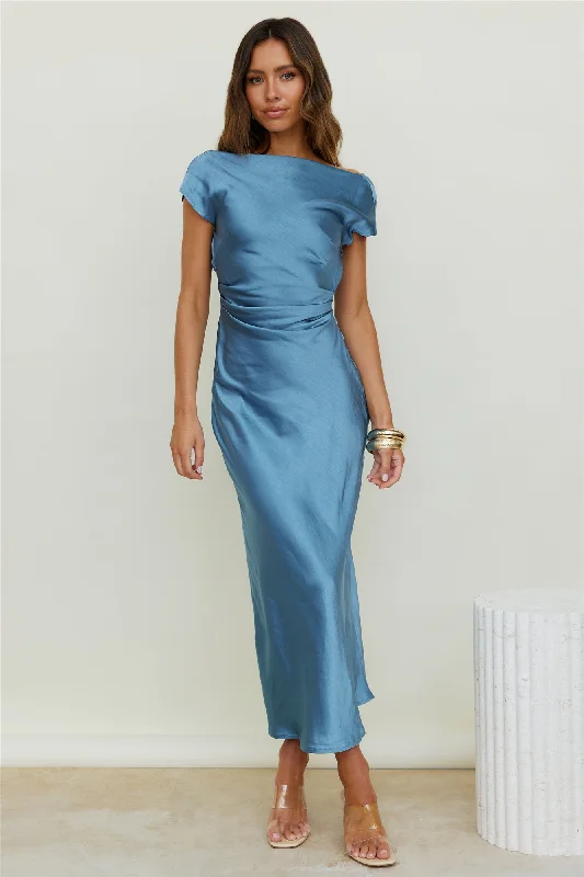 Midi dresses with ruffled sleeves for a more feminine and voluminous look Siren Melody Maxi Dress Blue Midi dresses with ruffled sleeves for a more feminine and voluminous look Siren Melody Maxi Dress Blue