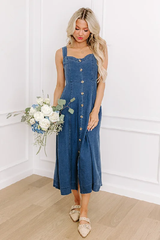 Midi dresses with ruffled bodices for a more pronounced feminine look Caught Your Glance Chambray Midi Dress Midi dresses with ruffled bodices for a more pronounced feminine look Caught Your Glance Chambray Midi Dress