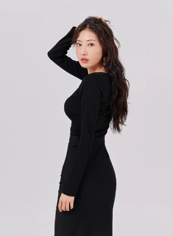 Midi dresses with asymmetric hems for a fashion - forward and dynamic appearance Square Neck Crop Long Sleeve T-Shirt IS05 Midi dresses with asymmetric hems for a fashion - forward and dynamic appearance Square Neck Crop Long Sleeve T-Shirt IS05