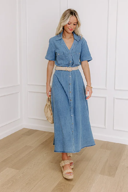 Midi dresses with halter necks for a stylish and comfortable option Barcelona Sun Chambray Button Down Midi Dress Midi dresses with halter necks for a stylish and comfortable option Barcelona Sun Chambray Button Down Midi Dress