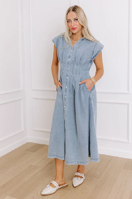 Midi dresses with pom - pom trims for a playful and festive look San Fran Bistro Denim Midi Dress Midi dresses with pom - pom trims for a playful and festive look San Fran Bistro Denim Midi Dress