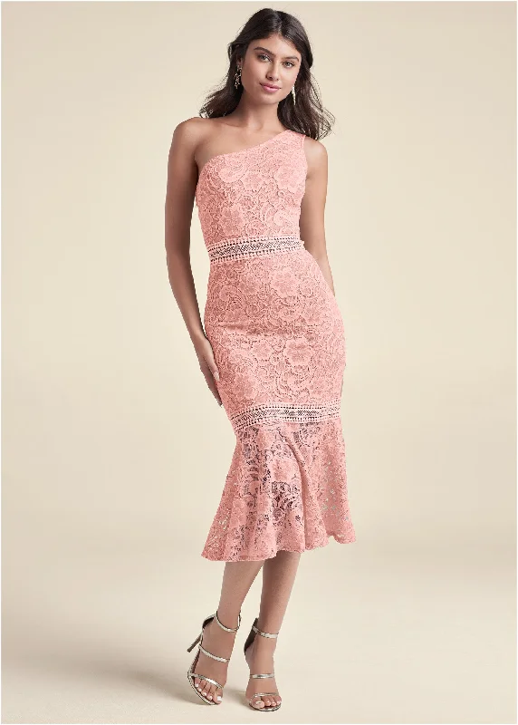 Midi dresses with side slits for a sexy and elegant appearance One-Shoulder Lace Dress - Blush Midi dresses with side slits for a sexy and elegant appearance One-Shoulder Lace Dress - Blush