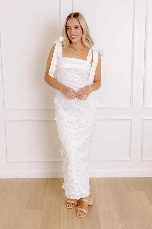 Midi dresses with fringe details for a fun and energetic style Timeless Romance Embroidered Midi Dress Midi dresses with fringe details for a fun and energetic style Timeless Romance Embroidered Midi Dress