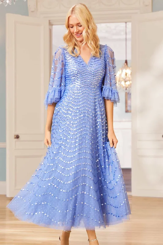Midi dresses with pleated bodices for a classic and tailored look Shimmer Wave Gloss V-Neck Ankle Gown Midi dresses with pleated bodices for a classic and tailored look Shimmer Wave Gloss V-Neck Ankle Gown