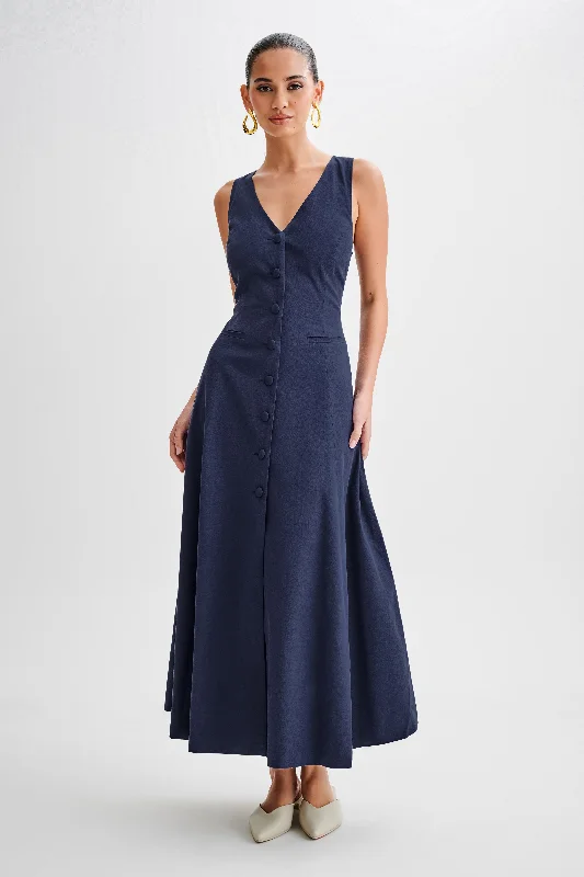 Midi dresses with polka dot prints for a playful summer outfit Theodora Cotton Buttoned Midi Dress - Navy Midi dresses with polka dot prints for a playful summer outfit Theodora Cotton Buttoned Midi Dress - Navy