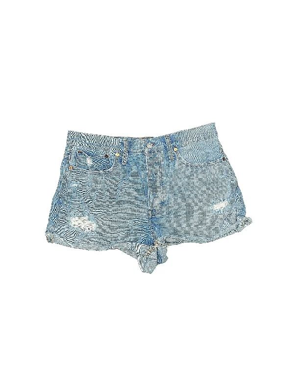Women's Ruffled Hem Denim Shorts in Light Wash for a Feminine and Fashionable StyleHigh-Rise Denim Shorts Women's Ruffled Hem Denim Shorts in Light Wash for a Feminine and Fashionable StyleHigh-Rise Denim Shorts