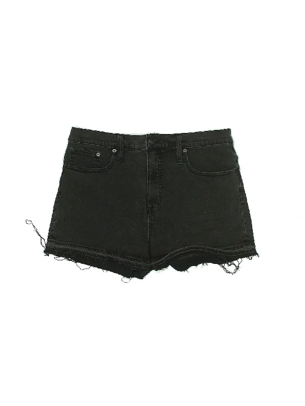 Women's Printed Floral Linen Shorts in Pastel Colors for a Summer Beach OutfitHigh-Rise Denim Shorts in Dark Wash Women's Printed Floral Linen Shorts in Pastel Colors for a Summer Beach OutfitHigh-Rise Denim Shorts in Dark Wash