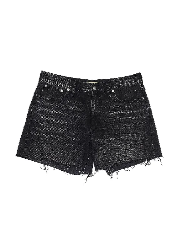 Women's Printed Floral Linen Shorts in Pastel Colors for a Summer Beach OutfitHigh-Rise Denim Shorts in Dark Wash Women's Printed Floral Linen Shorts in Pastel Colors for a Summer Beach OutfitHigh-Rise Denim Shorts in Dark Wash