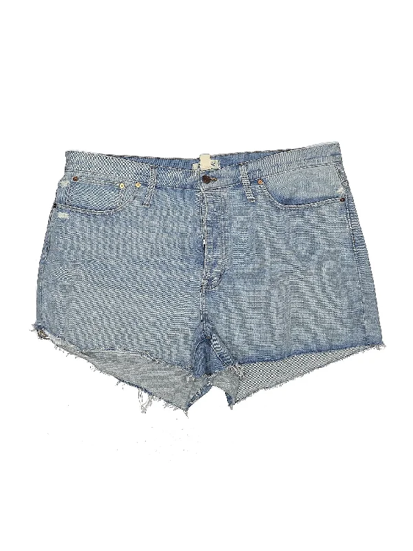 High-Rise Denim Shorts in Light Wash