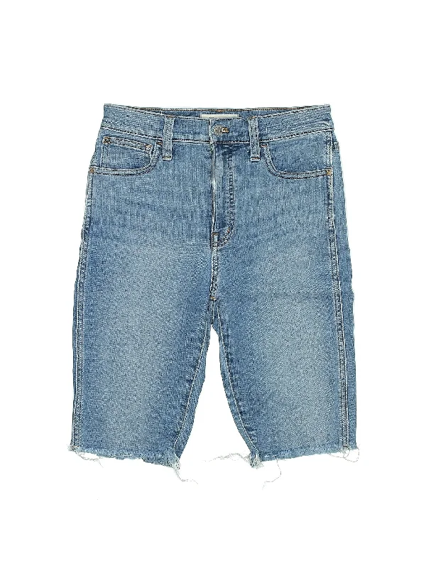 Plus Size Women's Stretch Cotton Athletic Shorts with Side Pockets for Workout SessionsHigh-Rise Denim Shorts in Medium Wash