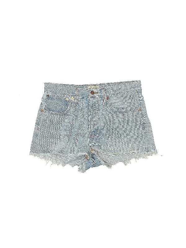 Women's Printed Tropical Patterned Shorts in Turquoise for a Beachy and Fun LookLow-Rise Denim Shorts in Light Wash Women's Printed Tropical Patterned Shorts in Turquoise for a Beachy and Fun LookLow-Rise Denim Shorts in Light Wash