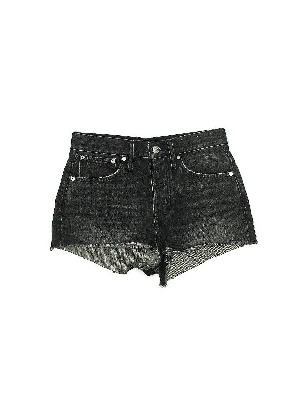 Women's Printed Tropical Patterned Shorts in Turquoise for a Beachy and Fun LookMid-Rise Denim Shorts in Dark Wash Women's Printed Tropical Patterned Shorts in Turquoise for a Beachy and Fun LookMid-Rise Denim Shorts in Dark Wash