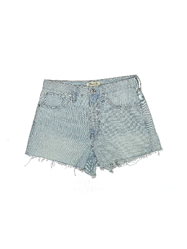 Women's Printed Tropical Patterned Shorts in Turquoise for a Beachy and Fun LookMid-Rise Denim Shorts in Light Wash Women's Printed Tropical Patterned Shorts in Turquoise for a Beachy and Fun LookMid-Rise Denim Shorts in Light Wash