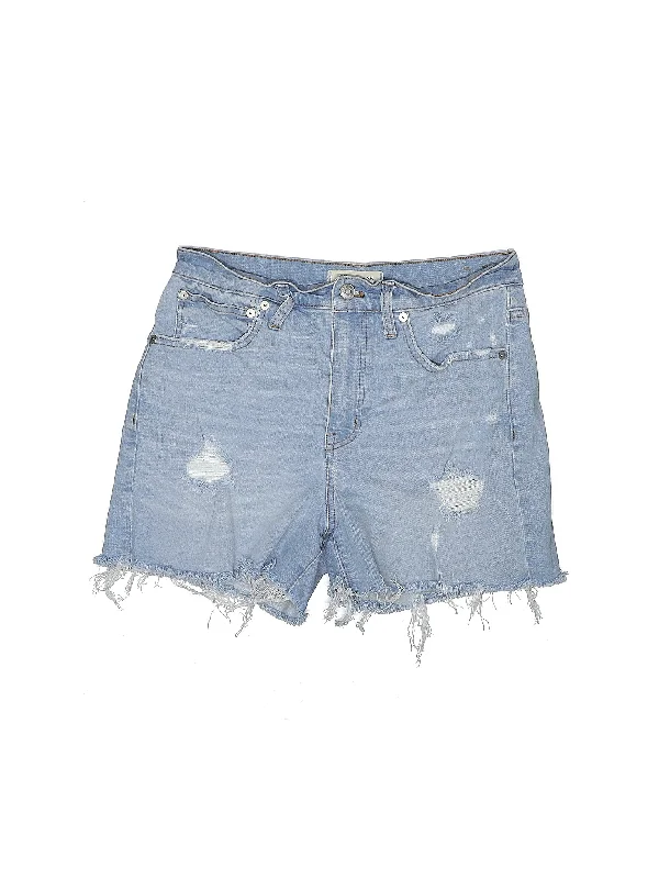 Women's Printed Geometric Patterned Shorts in Bright Colors for a Statement LookMid-Rise Denim Shorts in Light Wash Women's Printed Geometric Patterned Shorts in Bright Colors for a Statement LookMid-Rise Denim Shorts in Light Wash