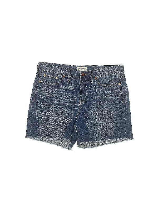 Women's Printed Animal Print Shorts in Brown and Black for a Bold and Fashion - Forward AppearanceMid-Rise Denim Shorts in Medium Wash Women's Printed Animal Print Shorts in Brown and Black for a Bold and Fashion - Forward AppearanceMid-Rise Denim Shorts in Medium Wash