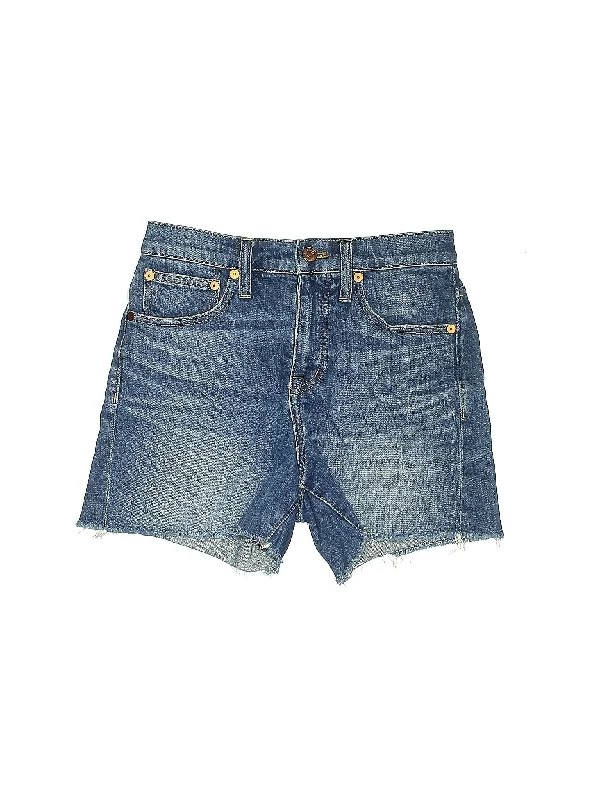 Plus Size Women's Stretch Cotton Athletic Shorts with Side Pockets for Workout SessionsMid-Rise Denim Shorts in Medium Wash Plus Size Women's Stretch Cotton Athletic Shorts with Side Pockets for Workout SessionsMid-Rise Denim Shorts in Medium Wash
