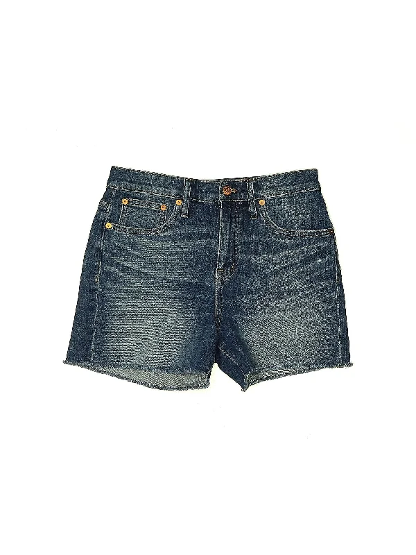 Plus Size Women's Drawstring Linen - Blend Shorts in Beige for a Relaxing VacationMid-Rise Denim Shorts in Medium Wash Plus Size Women's Drawstring Linen - Blend Shorts in Beige for a Relaxing VacationMid-Rise Denim Shorts in Medium Wash