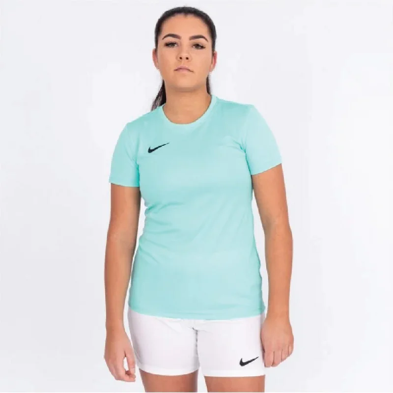 Floral - printed women's jersey for a stylish lookNike Women's Park VII Jersey
