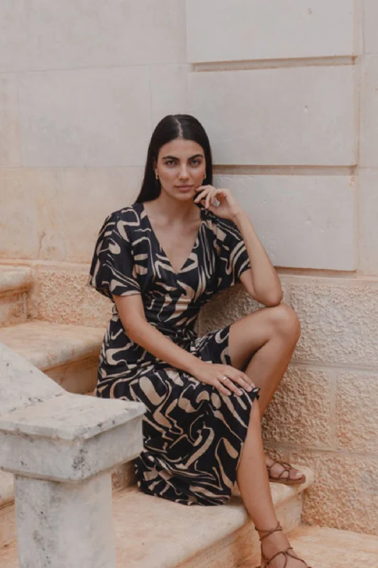 Long - Sleeve Women Dress in Velvet for a Luxurious Winter LookAnticipate Black Caramel Abstract Satin Kimono Short Sleeve Bias Maxi Dress Long - Sleeve Women Dress in Velvet for a Luxurious Winter LookAnticipate Black Caramel Abstract Satin Kimono Short Sleeve Bias Maxi Dress