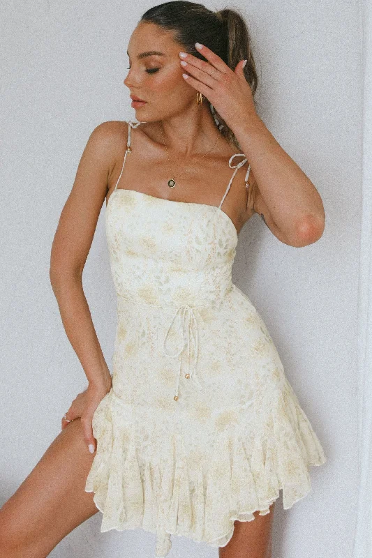 Strapless Women Dress with a Built - in Bra for Comfort and SupportCharliza String Tie Godet Hem Dress Floral Mint Strapless Women Dress with a Built - in Bra for Comfort and SupportCharliza String Tie Godet Hem Dress Floral Mint