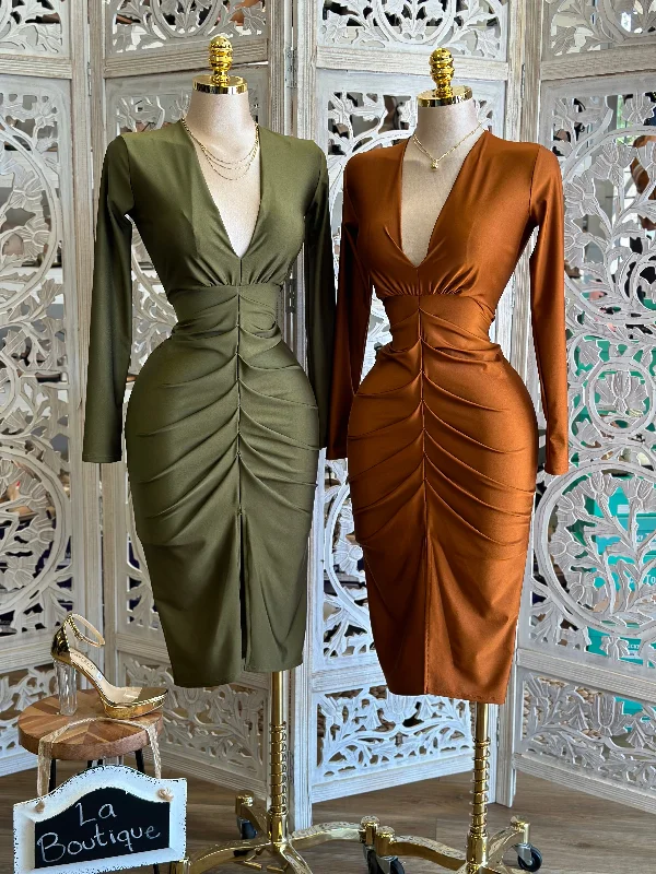 Mermaid - Style Women Dress with a Fitted Silhouette for Special OccasionsDeep V Long Sleeve Ruched Dress- Stretchy,Estira Mermaid - Style Women Dress with a Fitted Silhouette for Special OccasionsDeep V Long Sleeve Ruched Dress- Stretchy,Estira