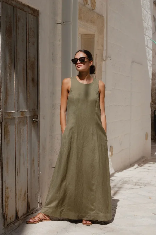 Mini Women Dress with a Short Hem for a Young and Trendy StyleEasygoing Soft Khaki Linen Blend Sleeveless Crew Neck Midi Dress Mini Women Dress with a Short Hem for a Young and Trendy StyleEasygoing Soft Khaki Linen Blend Sleeveless Crew Neck Midi Dress