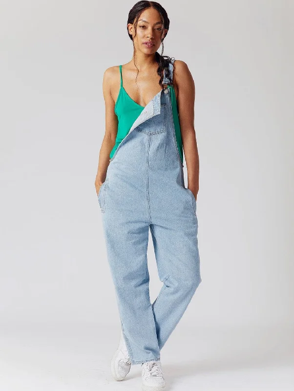 Women jumpsuits with a halter neck for a stylish and flattering choiceWomen jumpsuits with a halter neck for a stylish and flattering choiceJoy Organic Cotton Denim Dungarees | Light Blue Women jumpsuits with a halter neck for a stylish and flattering choiceWomen jumpsuits with a halter neck for a stylish and flattering choiceJoy Organic Cotton Denim Dungarees | Light Blue