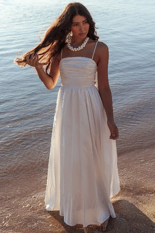 Mini Women Dress with a Short Hem for a Young and Trendy StyleLove Songs Back Bow Maxi Dress White Mini Women Dress with a Short Hem for a Young and Trendy StyleLove Songs Back Bow Maxi Dress White
