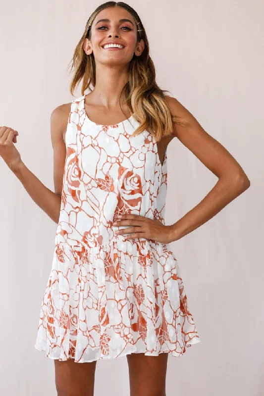 Off - the - Shoulder Women Dress for a Romantic and Feminine LookMina Sleeveless Button Back Shift Dress White/Tan Off - the - Shoulder Women Dress for a Romantic and Feminine LookMina Sleeveless Button Back Shift Dress White/Tan