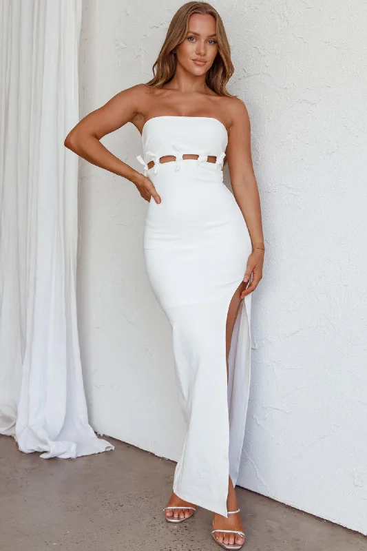 Backless Women Dress for a Sexy and Alluring Look at Evening EventsMykonos Nights Strapless Maxi Dress White Backless Women Dress for a Sexy and Alluring Look at Evening EventsMykonos Nights Strapless Maxi Dress White