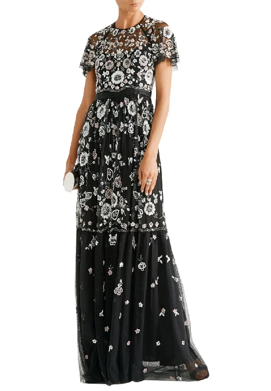Empire Waist Women Dress to Accentuate the Bust and Conceal the WaistBlack Petal Floral Embellished Gown (UK 12) Empire Waist Women Dress to Accentuate the Bust and Conceal the WaistBlack Petal Floral Embellished Gown (UK 12)