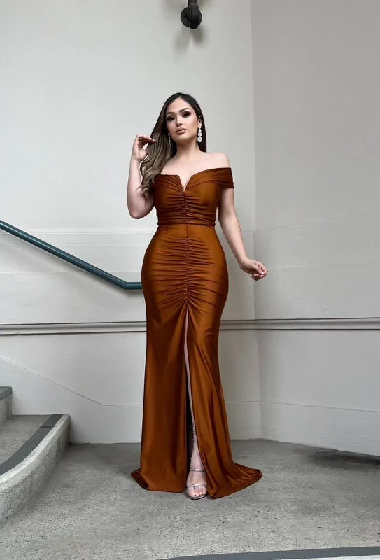 Printed Abstract Women Dress for a Modern and Artistic AppealRust Heartline Ruched Gown- Slightly Stretchy, Estira Poco Printed Abstract Women Dress for a Modern and Artistic AppealRust Heartline Ruched Gown- Slightly Stretchy, Estira Poco