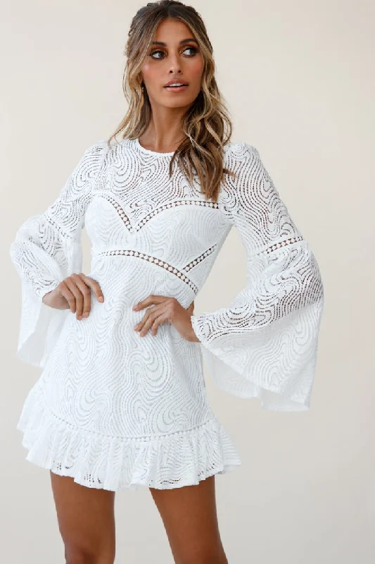 Sleeveless Women Dress in Bright Colors for Summer PartiesSky High Long Bell Sleeve Crochet Embroidery Dress White Sleeveless Women Dress in Bright Colors for Summer PartiesSky High Long Bell Sleeve Crochet Embroidery Dress White