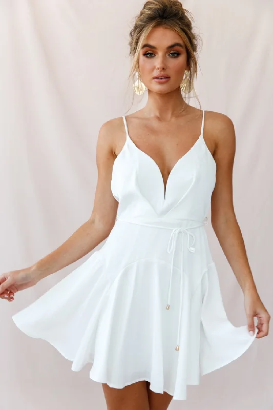 Printed Abstract Women Dress for a Modern and Artistic AppealValley Ruffle Tie-Up Back Dress White Printed Abstract Women Dress for a Modern and Artistic AppealValley Ruffle Tie-Up Back Dress White