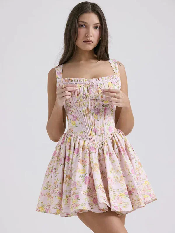 Printed Abstract Women Dress for a Modern and Artistic Appeal Printed Abstract Women Dress for a Modern and Artistic Appeal Summer Dress - New sexy and elegant floral print suspender waist dress Printed Abstract Women Dress for a Modern and Artistic Appeal Printed Abstract Women Dress for a Modern and Artistic Appeal Summer Dress - New sexy and elegant floral print suspender waist dress