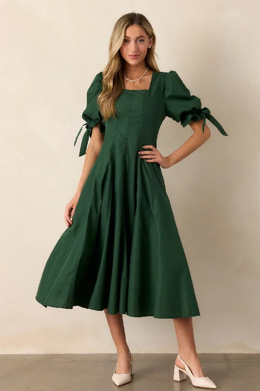 Midi dresses with ribbed textures for a unique and tactile appearanceClover Fields 100% Cotton Green Midi Dress Midi dresses with ribbed textures for a unique and tactile appearanceClover Fields 100% Cotton Green Midi Dress