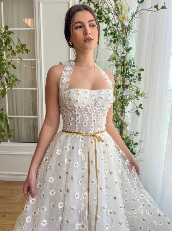 Midi dresses with ruffled bodices for a more pronounced feminine lookDaisy Dream Midi Dress Midi dresses with ruffled bodices for a more pronounced feminine lookDaisy Dream Midi Dress