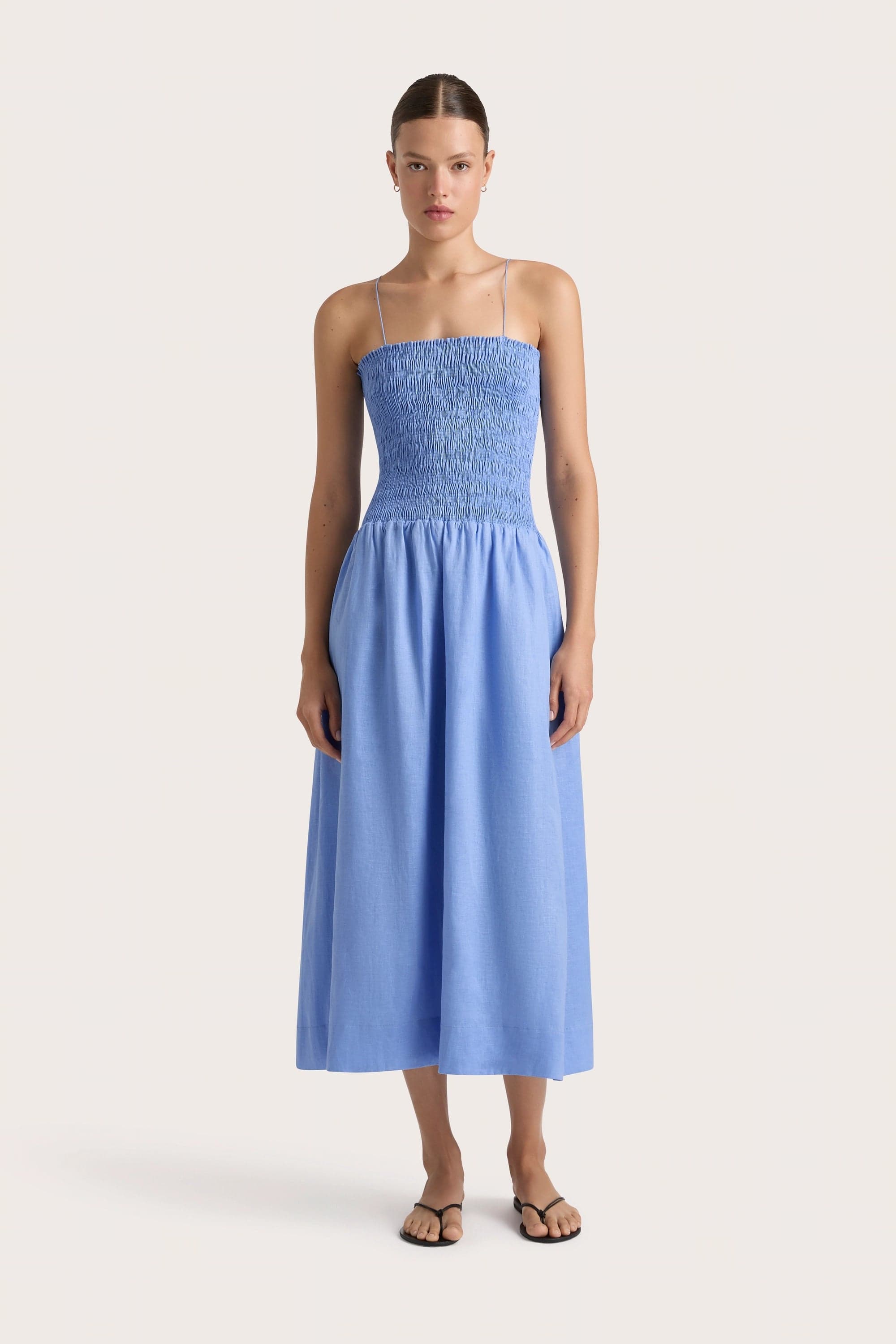 Midi dresses with one - shoulder designs for a modern and asymmetric styleGeriba Midi Dress Mid Blue Midi dresses with one - shoulder designs for a modern and asymmetric styleGeriba Midi Dress Mid Blue