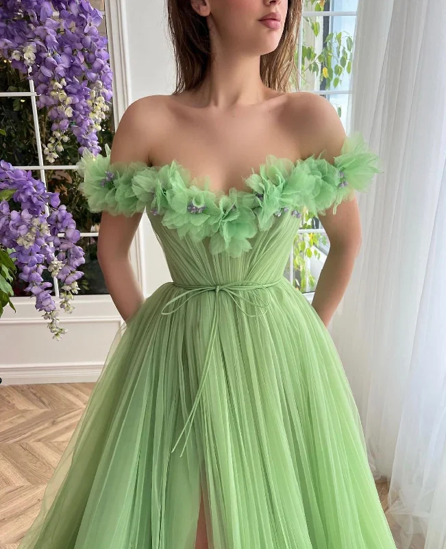 Midi dresses with button - front designs for a classic touchWillow Breeze Tulle Gown Midi dresses with button - front designs for a classic touchWillow Breeze Tulle Gown