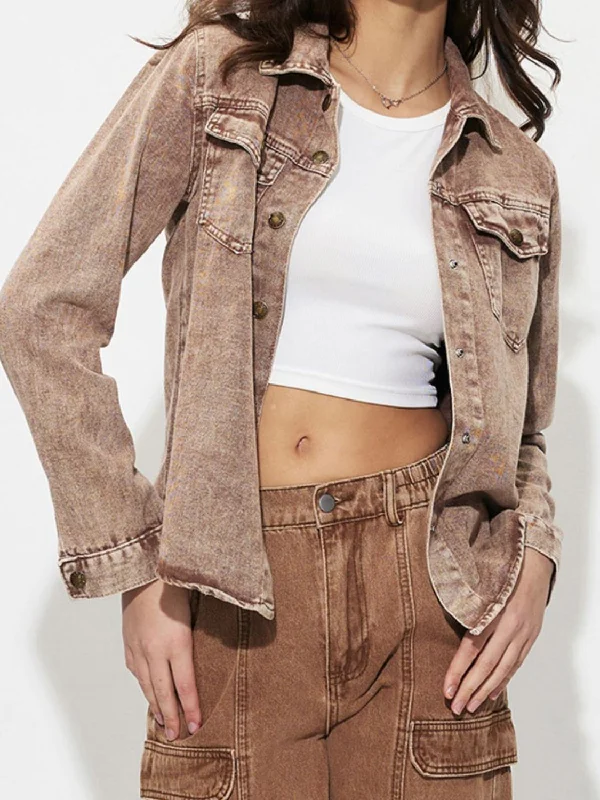 Button - Down Denim Top with a Classic DesignButton Up Long Sleeve Denim Jacket