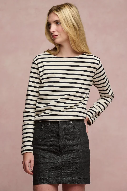 Button - front denim skirts for a traditional lookWomen's Charlie Denim Mini Skirt - Black Button - front denim skirts for a traditional lookWomen's Charlie Denim Mini Skirt - Black