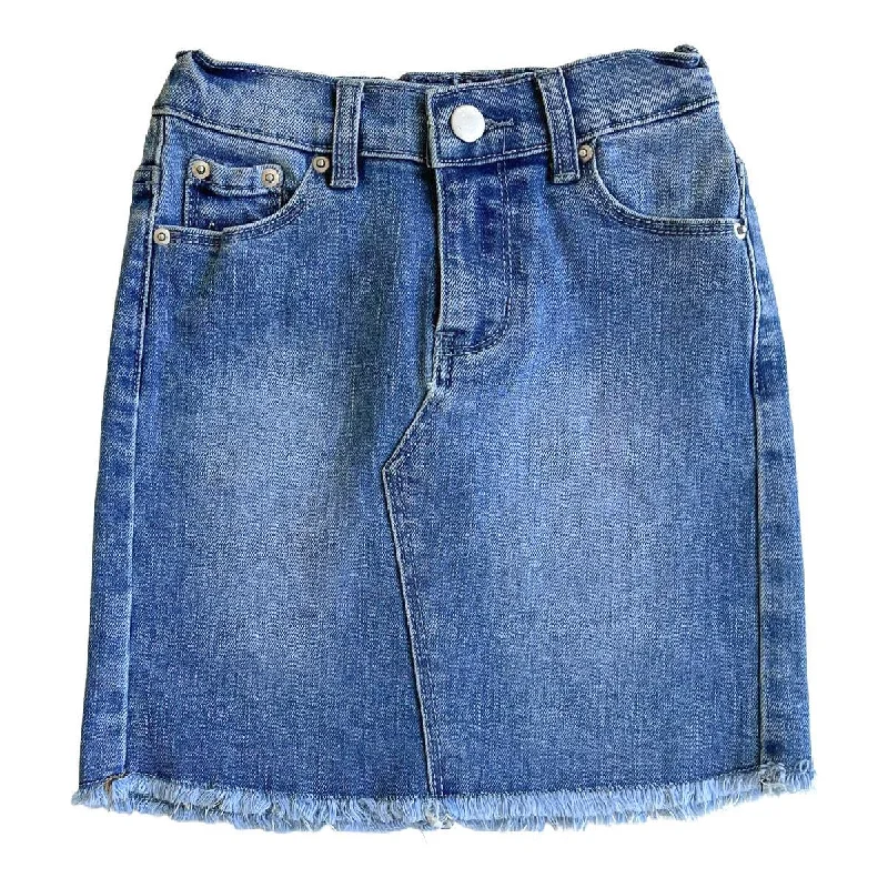 Blue denim skirts in various shadesGIRLS Kinsley Medium Wash Denim Skirt