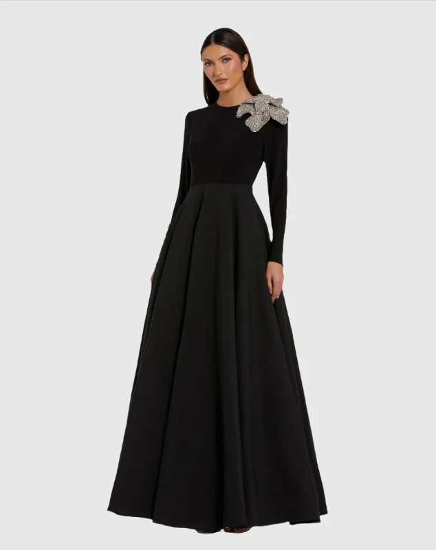 Maxi dresses with tassel accents for a fun and lively touchLong Sleeve Taffeta 3D Flower Ball Gown Maxi dresses with tassel accents for a fun and lively touchLong Sleeve Taffeta 3D Flower Ball Gown