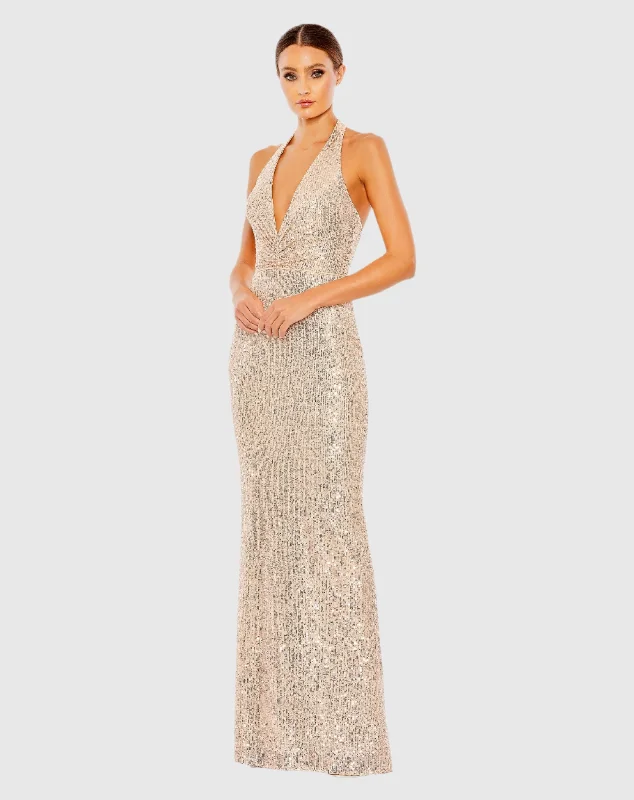 Maxi dresses with a V - neckline for a flattering and elongating shapeSequined Halter Strap Plunge Neck Gown Maxi dresses with a V - neckline for a flattering and elongating shapeSequined Halter Strap Plunge Neck Gown