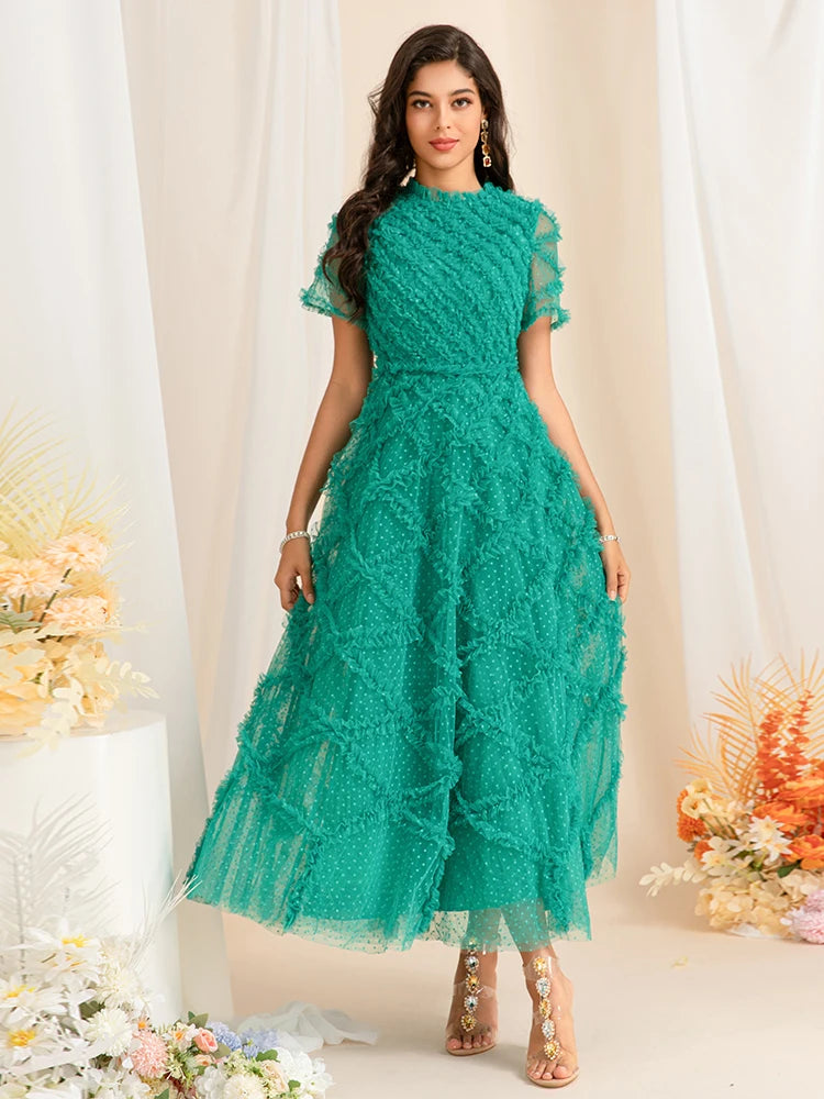 Maxi dresses with a ruched bodice for a more form - fitting and feminine shapeDRESS STYLE - SY1465 Maxi dresses with a ruched bodice for a more form - fitting and feminine shapeDRESS STYLE - SY1465
