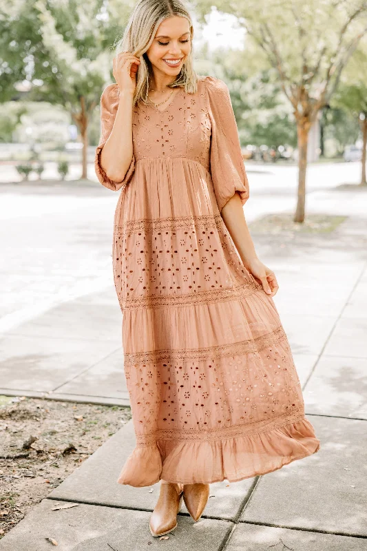 Maxi dresses with ribbed textures for a unique and tactile lookLive Your Best Life Clay Orange Eyelet Maxi Dress Maxi dresses with ribbed textures for a unique and tactile lookLive Your Best Life Clay Orange Eyelet Maxi Dress