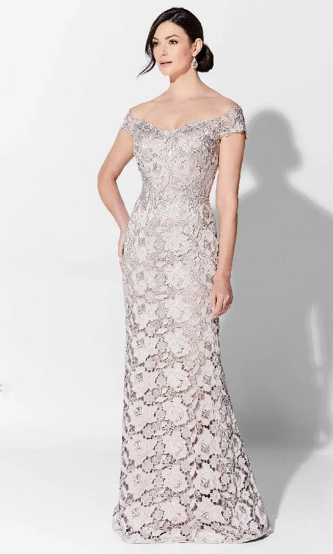 Ivonne D 122D65W - Trumpet-Fitting Floral Laced Gown