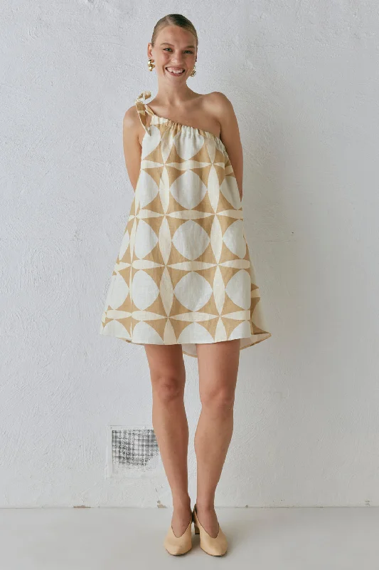 Mini dresses with cut - out details for a trendy lookSlow Living Linen Mini Dress Scope Mini dresses with cut - out details for a trendy lookSlow Living Linen Mini Dress Scope
