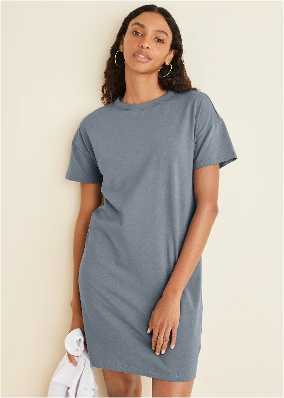 Mini dresses with embroidered details for a unique touchT-Shirt Dress - Seafog
